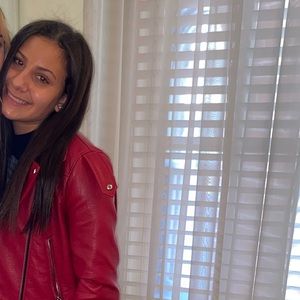 Meet your Posher, Lily